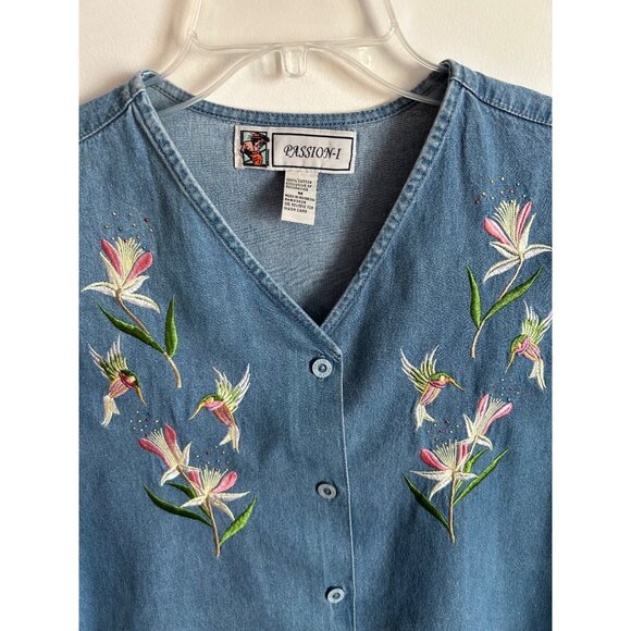 Passion-I Denim Short Sleeve Shirt with Floral & Hummingbird Design Size M - Picture 2 of 7